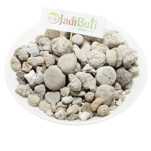 Banslochan trade material on a white plate with Jadibuti Store sign